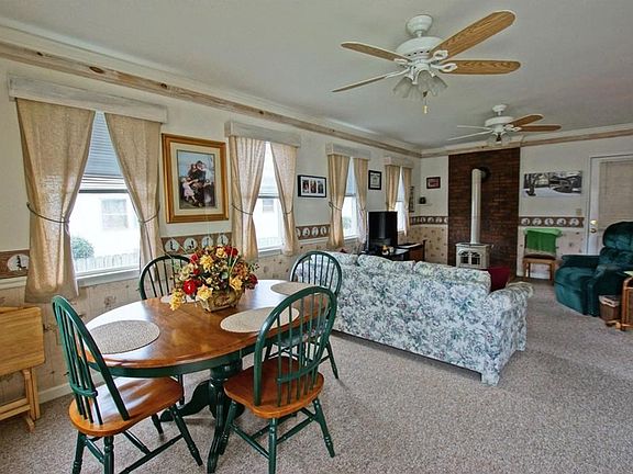 2nd image of 18010 Howard Dr