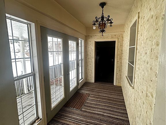 3rd image of 5579 Frozen Camp Rd