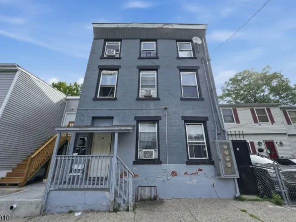 32 Jefferson St, Paterson City, NJ 07522