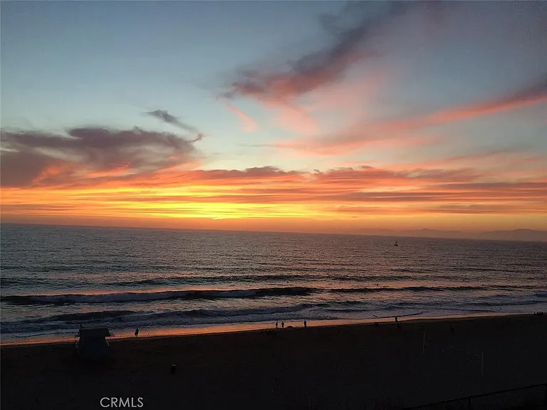 702 S Pacific Coast Hwy — Photo 4
