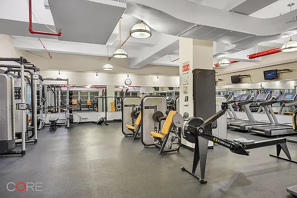 Rented by CORE | media 7