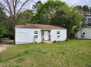 215 Camellia Cir, Warner Robins, GA