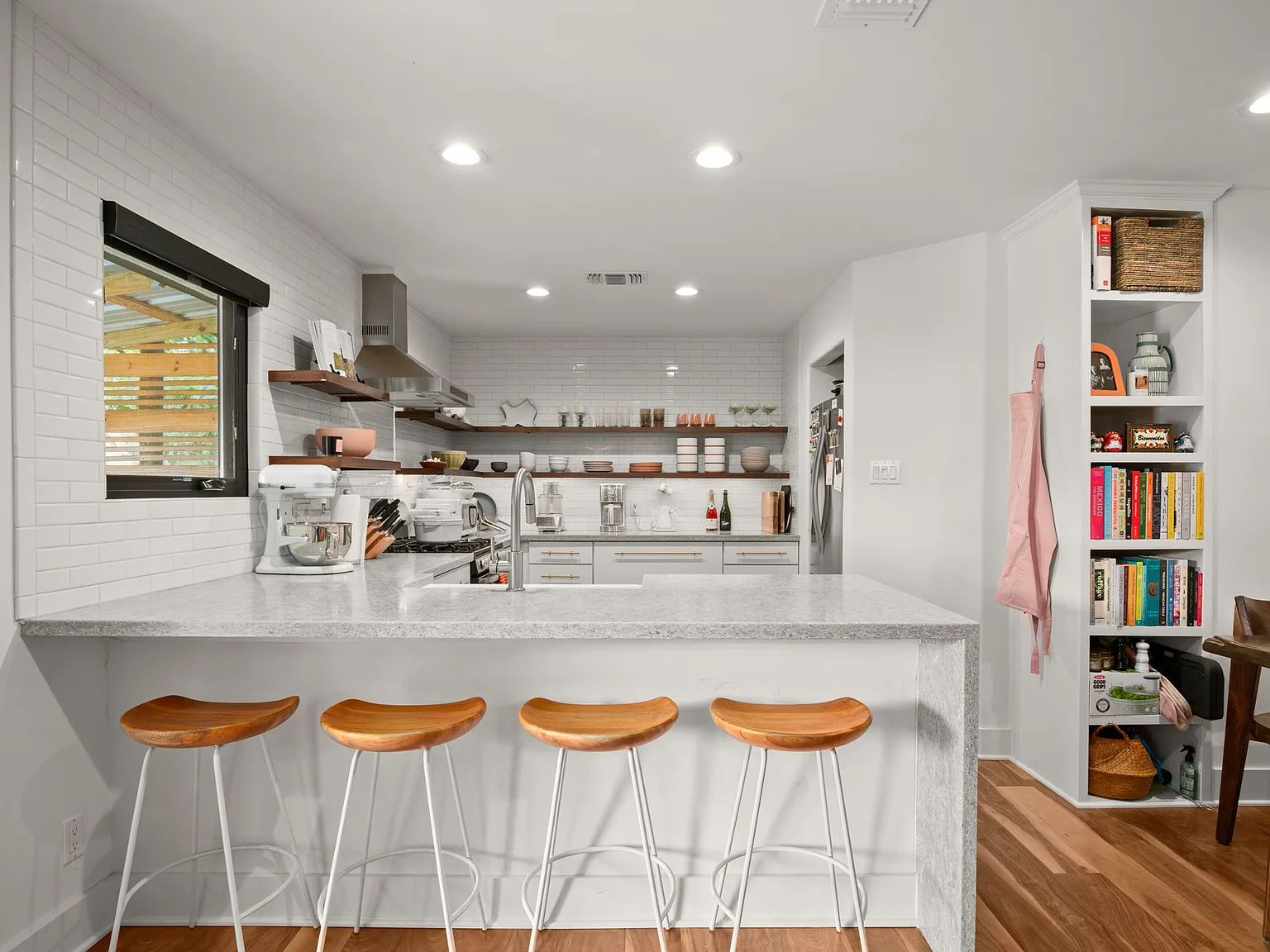 8201 Dixon Drive - 1 — Photo 3
