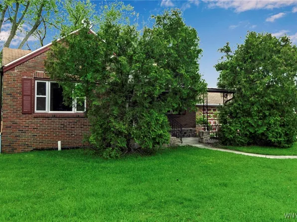 26 Campbell Rd, Cheektowaga, NY 14215