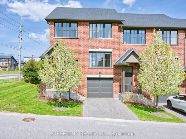 555 Sunningdale Rd E #2, London, ON N5X 0M4