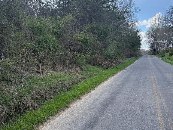 3rd image of Griffith Rd