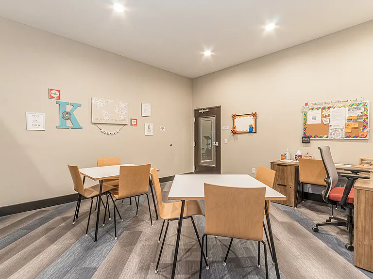Kinwood Apartments — Photo 9