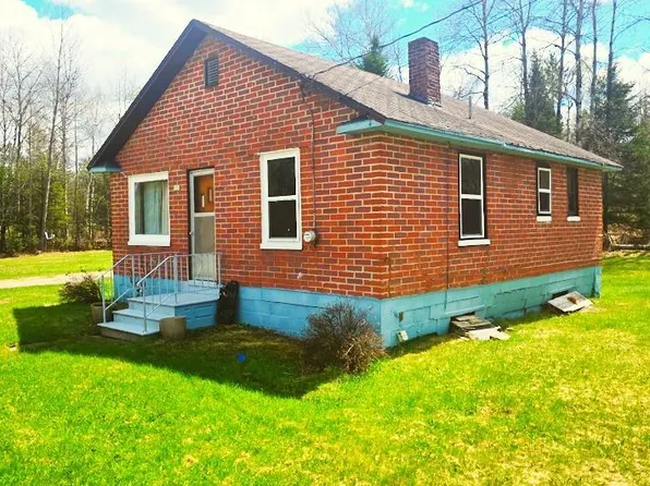 109 Memory Lane Dr, Crystal Falls, MI 49920