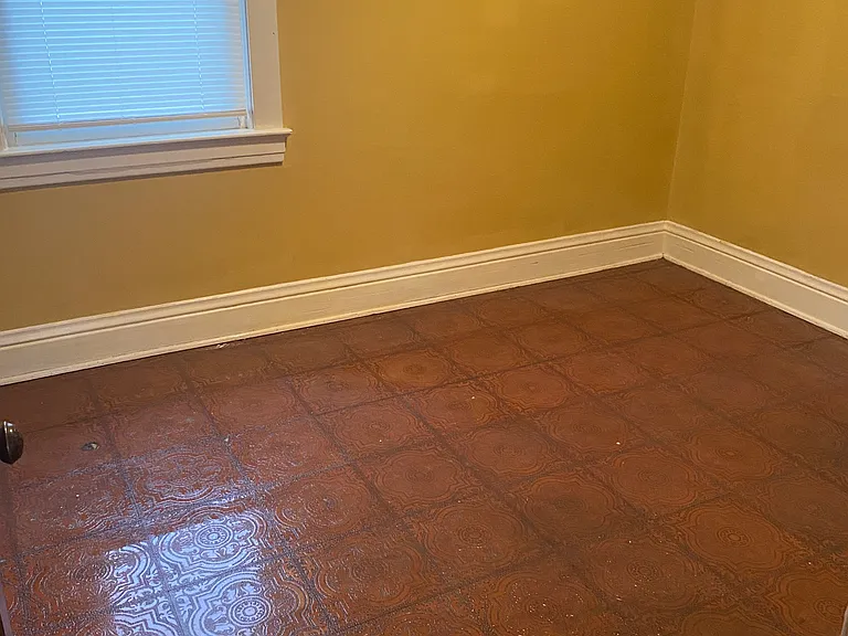 1211 Park Ave #1 — Photo 3