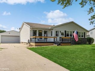 903 S 11th Ave, Washington, IA 52353