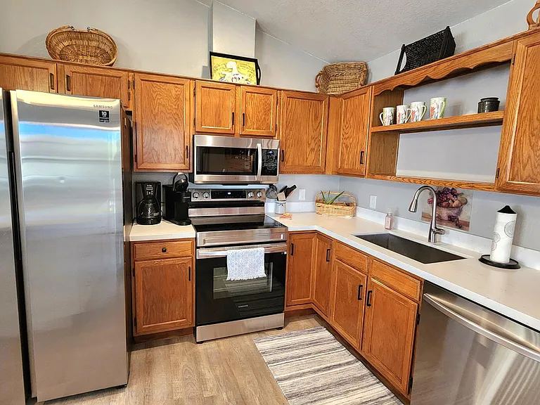 937 S Abalone Dr — Photo 15