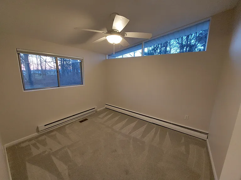 11 Cedarwood Ln — Photo 12