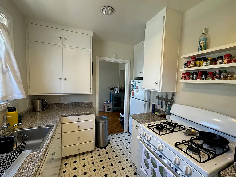 919 Santa Clara Ave #A — Photo 10