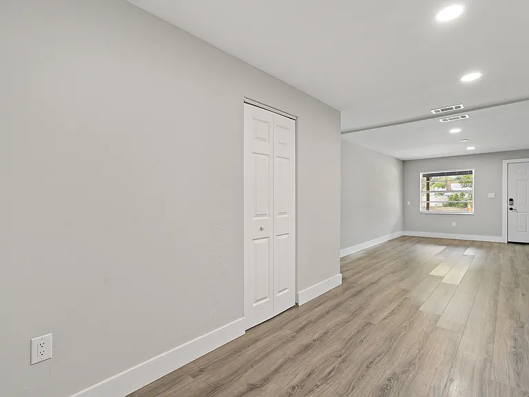 3810 S Randall St #B — Photo 33