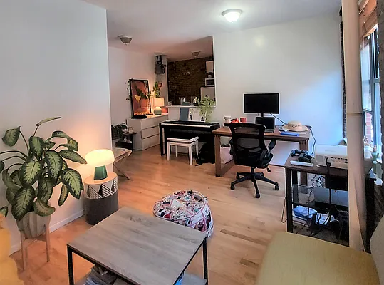 Rented by Krieger Real Estate LLC | media 16