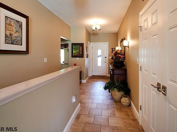 4th image of 404 Meadow Flower Cir