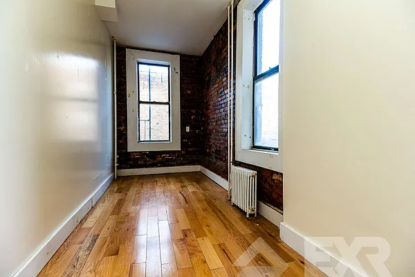 Rented by EXR | media 2