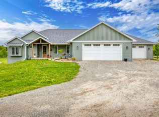 N994 North Rd, Hortonville, WI 54944