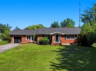 950 Williamsport Pike, Martinsburg, WV 25404