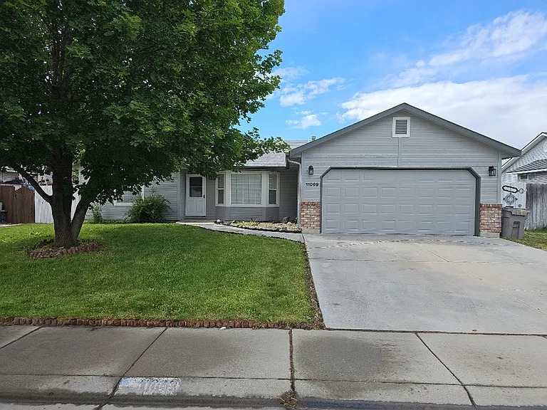 11069 W Ardyce St — Photo 1