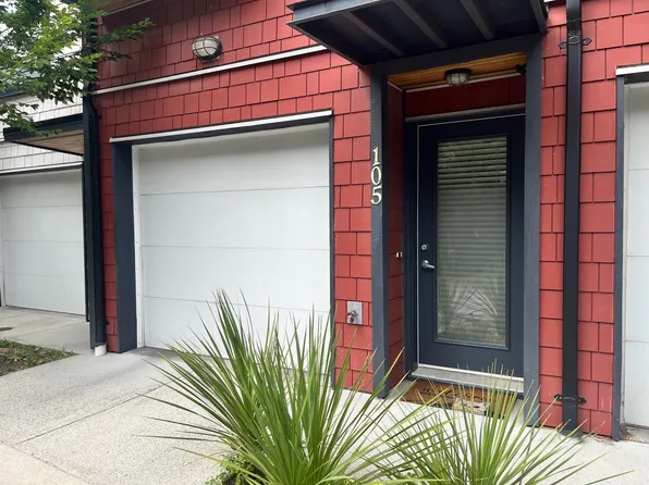 7533 Gilley Ave #105, Burnaby, BC V5J 0E8