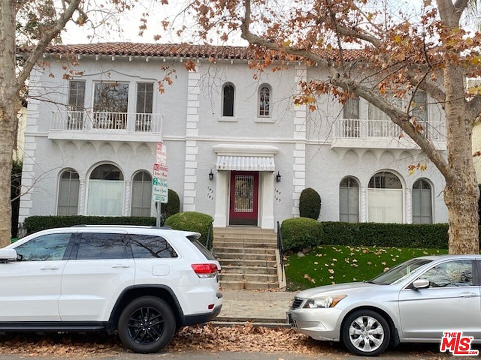 1st image of 145 N Sycamore Ave #145