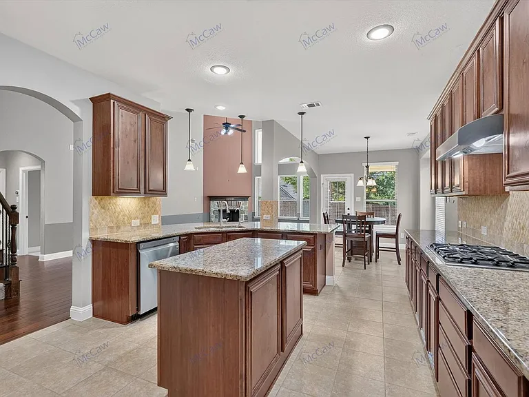 3617 Bella Vista Dr — Photo 6