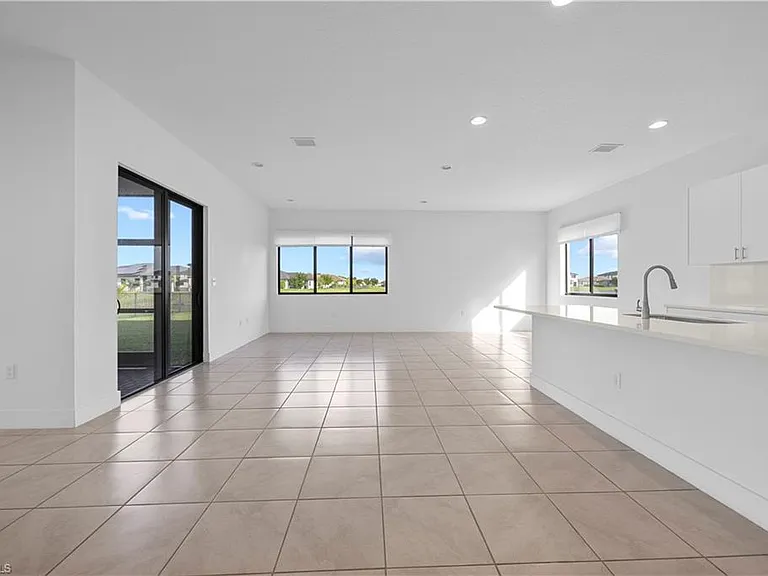 5032 Frattina St — Photo 13