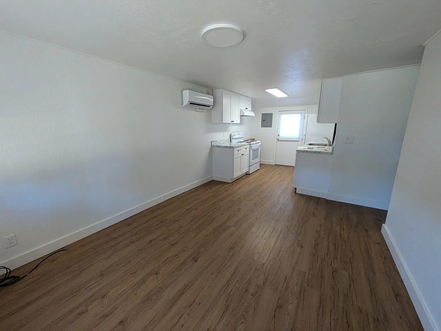 2 bed, 550 sqft, $1,250 — Photo 3