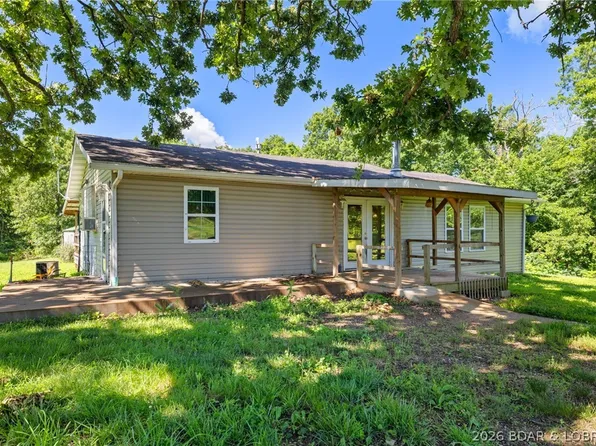 702 Doc Ridgeway Dr, Macks Creek, MO 65786