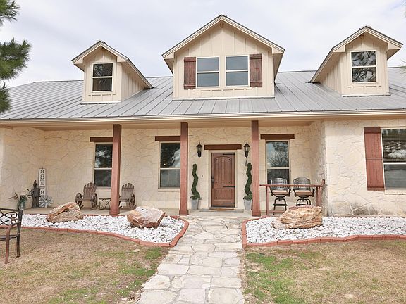 5th image of 4999 Pin Oak Rd