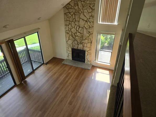 37 Westgate Dr, Edison, NJ 08820