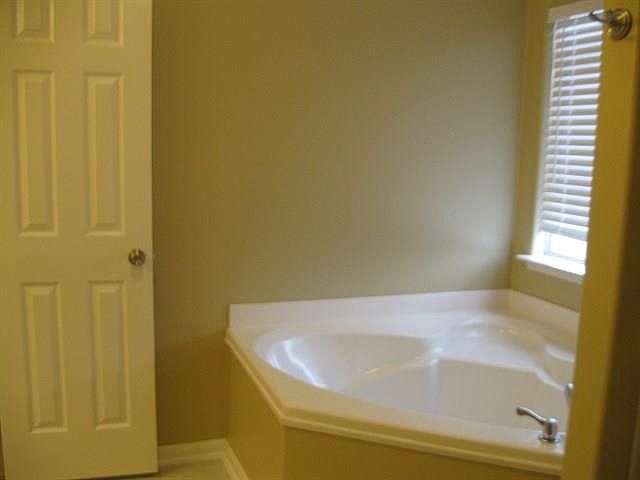 1st image of 6803 Lost Timber Ln