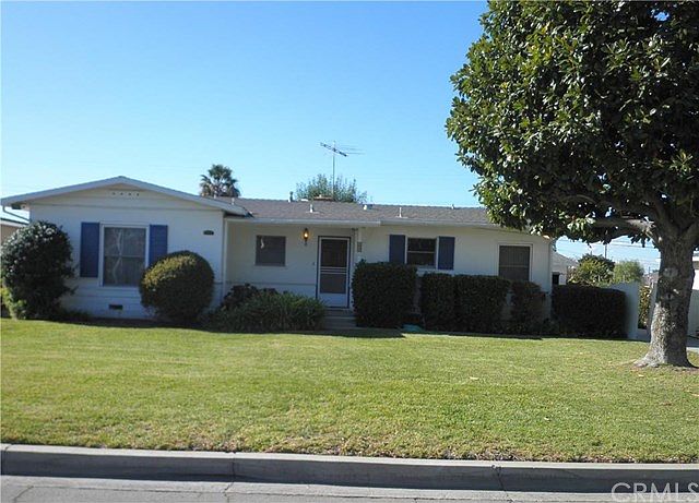 1st image of 733 S Shasta St