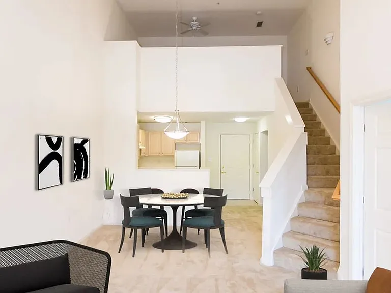 Park Station Apartments — Photo 7
