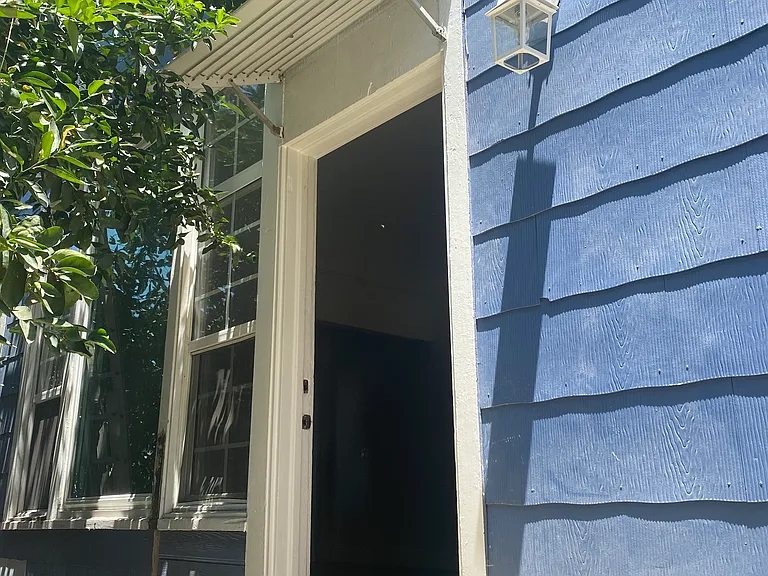 437 Coronado Ter #1/2 — Photo 23