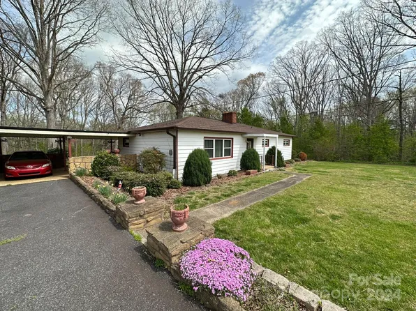 2001 Greenfield St, Hildebran, NC 28637