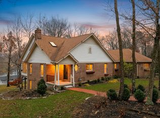 20074 Ravenda Dr, Lawrenceburg, IN 47025