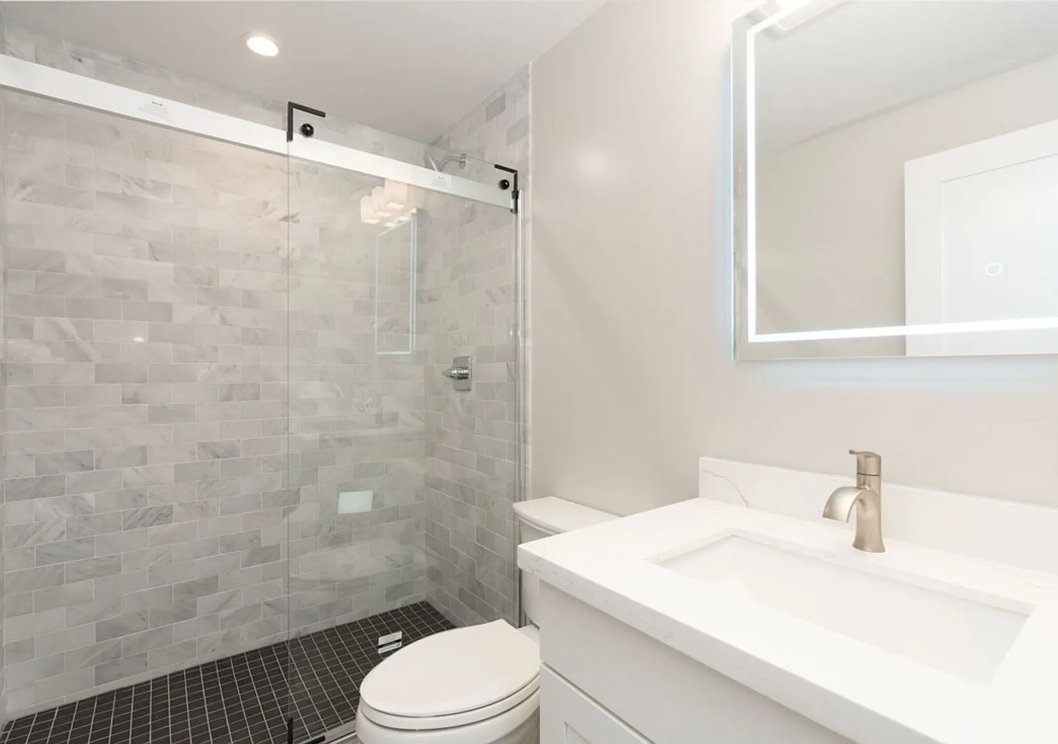 Cascadian View Apartments — Photo 2