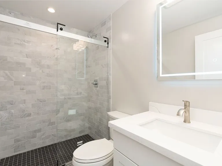 Cascadian View Apartments — Photo 2
