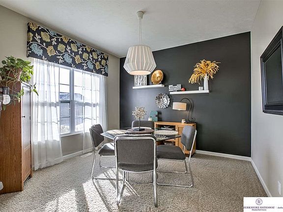 4th image of 5528 N 150th St