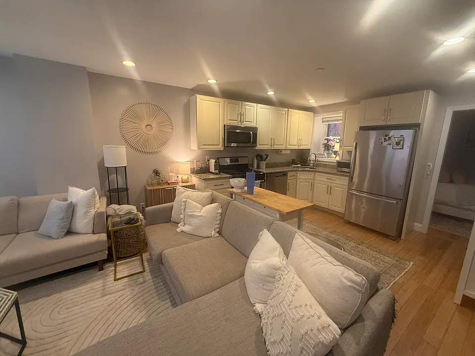 6 Baldwin Pl #1
