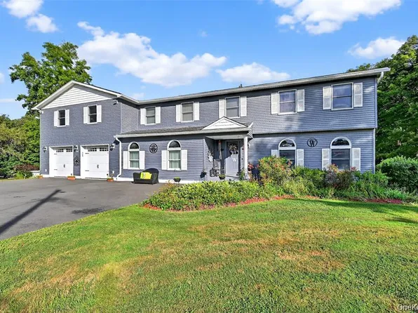 334 Greeves Road, New Hampton, NY 10958