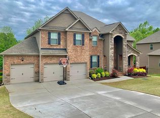 904 Rainsong Ct, Braselton, GA 30517