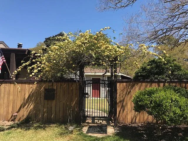 406 Ann St — Photo 39