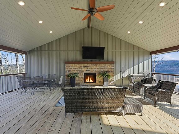 9th image of this home