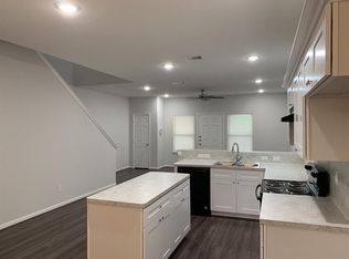 8210 Parker Rd #B, Houston, TX 77078