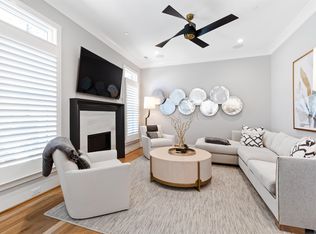 910 Oberlin Rd #103, Raleigh, NC 27605