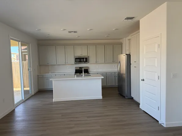 1059 Silverstone Way, Plumas Lake, CA 95961