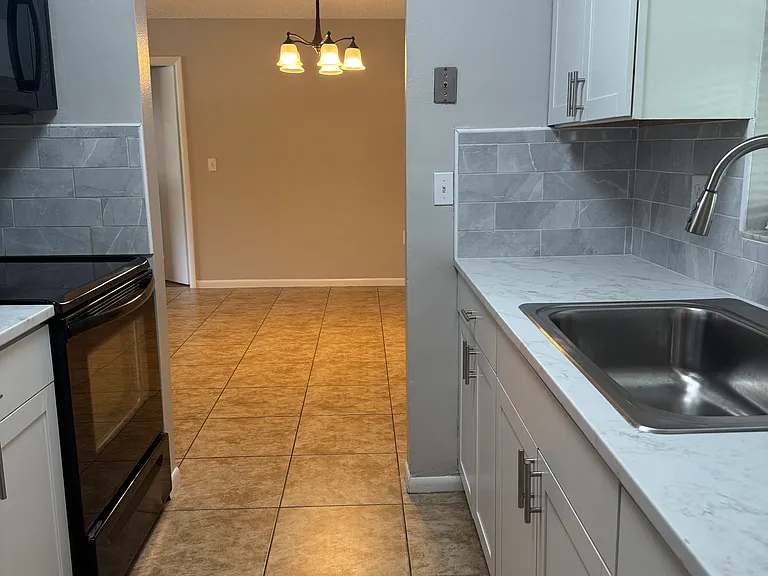 4270 SW 145th Place Rd — Photo 9